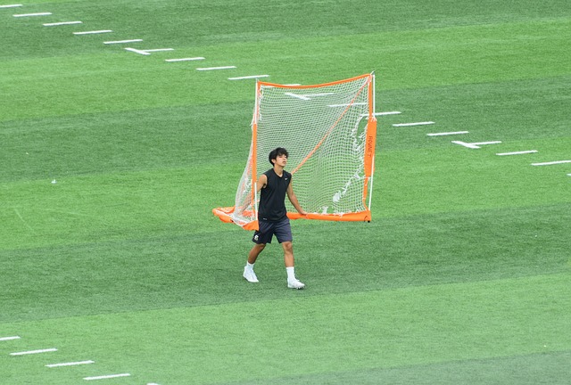 勇士季前賽五連勝：庫裏16分6助攻 濃眉24分12籃板 布朗尼2分命中率低.